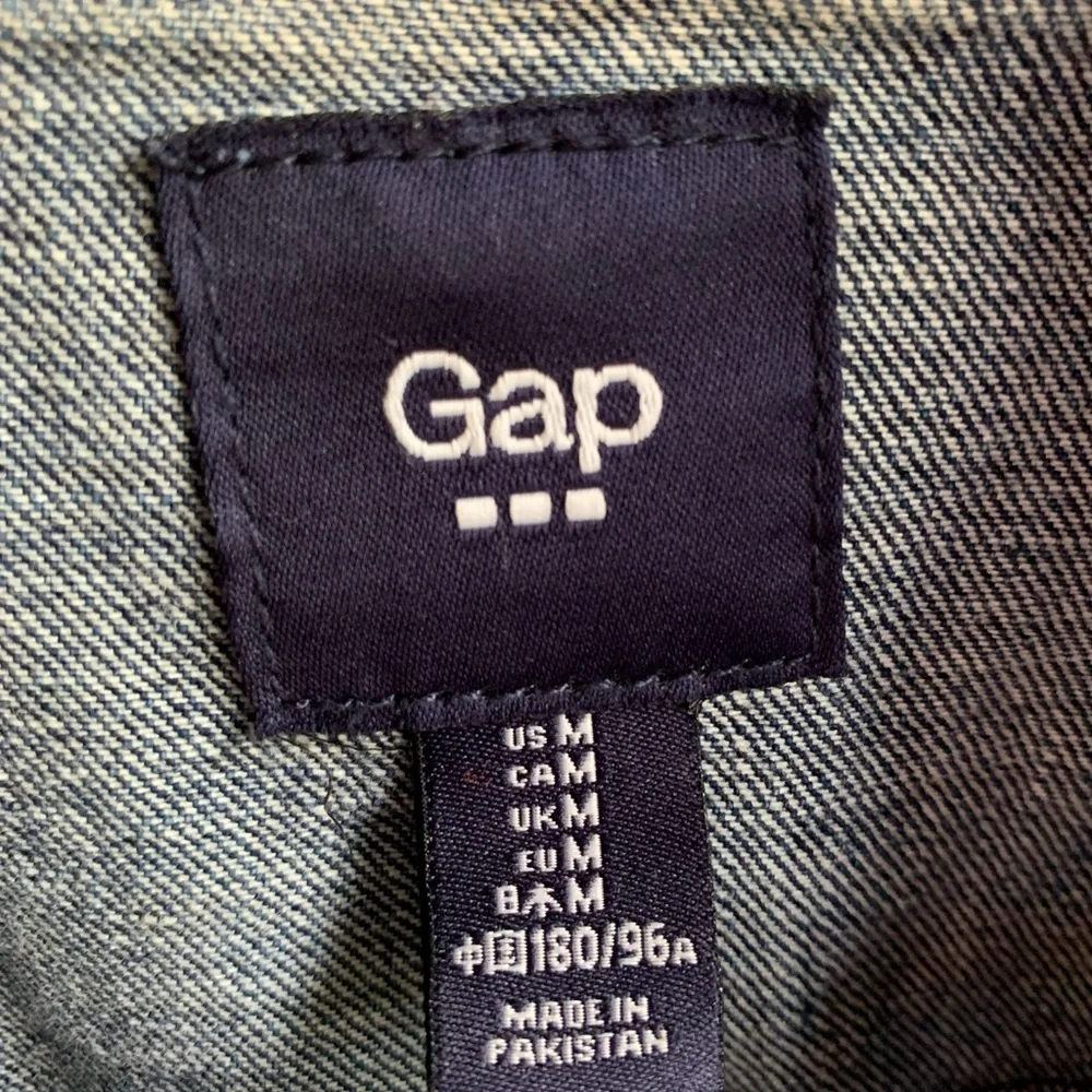 GAP denim jacket - Picture 3 of 4